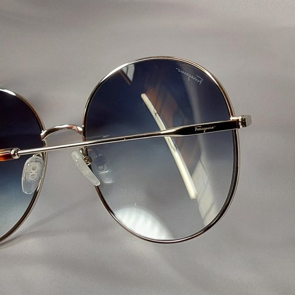 'SALVADOR FERRAGAMO' SMOKY-EYE LENSE ROUND FRAME SUNGLASSES & CASE SET - Picture 10 of 16